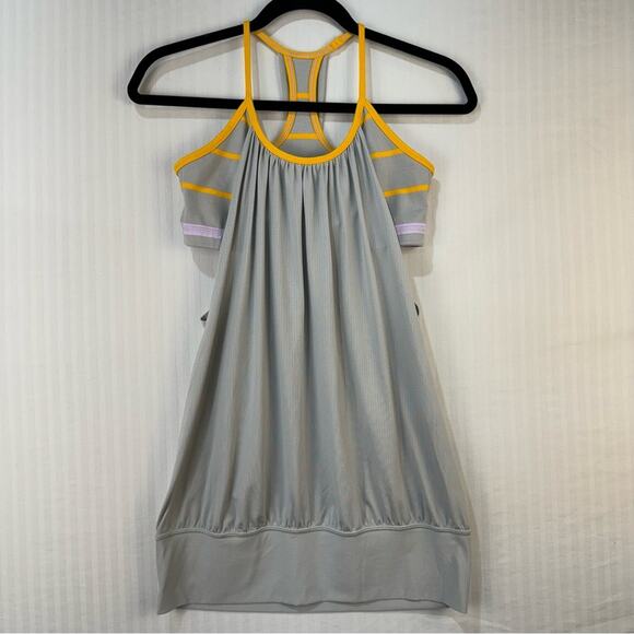 Lululemon Athletica Light Gray Racer Back Muscle Workout Sports Bra Top Size 6 - Picture 1 of 7